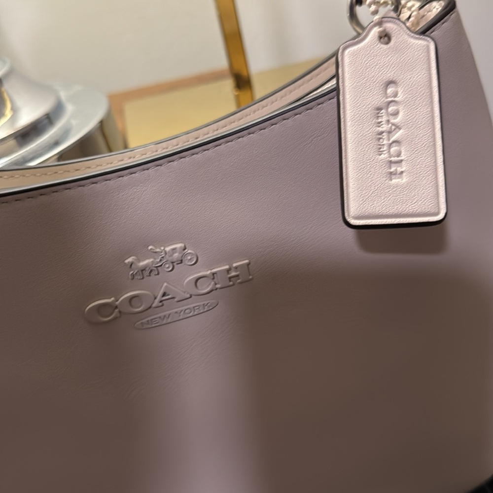 Coach Off-White Shoulder Bag - Picture 2 of 4